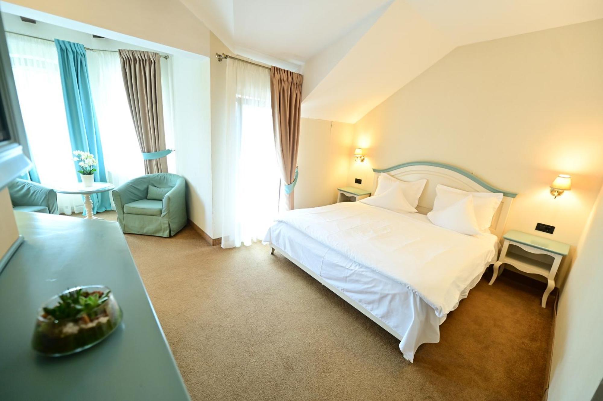 Natura Family Resort Avrig Exterior photo