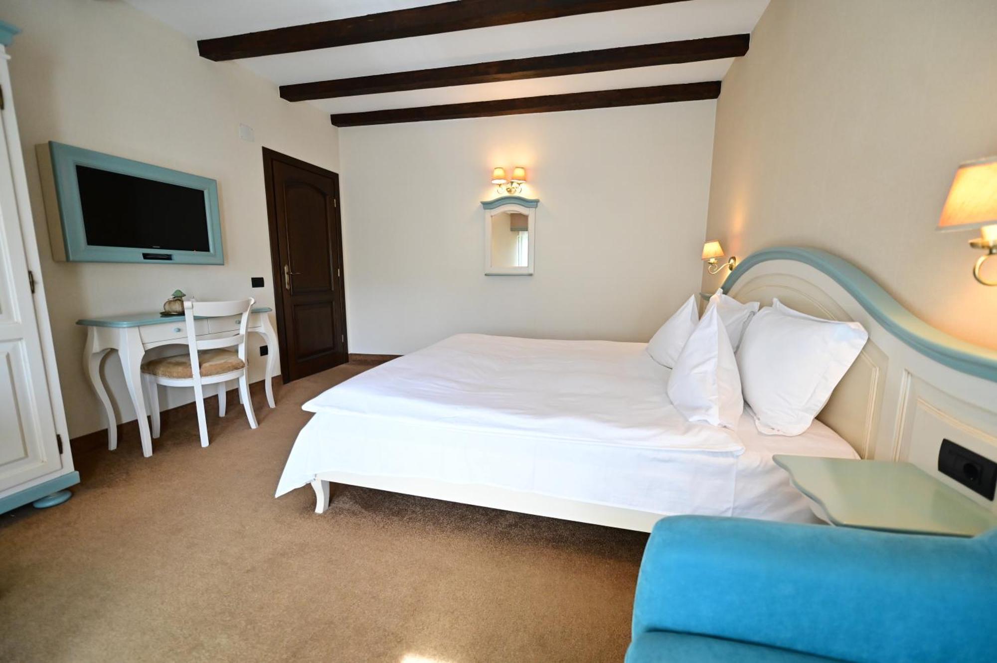 Natura Family Resort Avrig Exterior photo